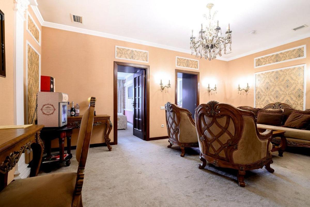 Vintage Boutique Hotel 아스타나 외부 사진